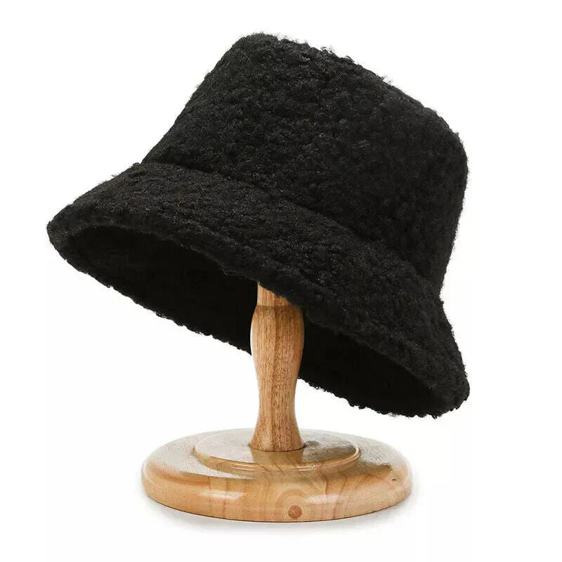 Teddy Bucket Hat voor Vrouwen – Warm & Stijlvol voor de Herfst